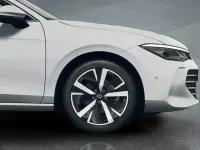 Gebraucht VW Passat 150 PS (110 kW) 2024 Weiß Kombi
