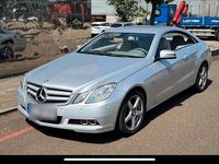Gebraucht Mercedes E200 184 PS (135 kW) 2010 Silber Coupé