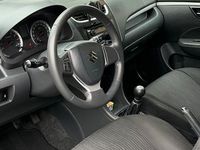 Second-hand Suzuki Swift 94 CP (69 kW) 2012 Negru Hatchback