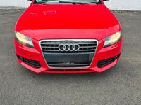 Gebraucht Audi A4 Attraction 120 PS (88 kW) 2008 Rot Limousine
