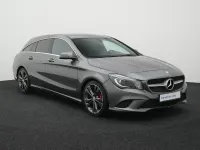 Gebraucht Mercedes CLA200 Shooting Brake 136 PS (100 kW) 2016 Mountaingrau  met. Kombi