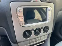 Gebraucht Ford Focus Style 101 PS (74 kW) 2009 Silber Limousine