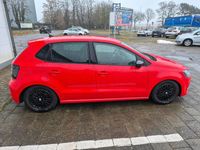 Gebraucht VW Polo Highline 90 PS (66 kW) 2015 Rot Kleinwagen