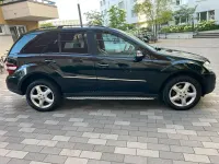 Gebraucht Mercedes ML320 224 PS (164 kW) 2007 Schwarz SUV