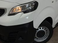 Gebraucht Peugeot Expert 122 PS (89 kW) 2016 Weiß Van