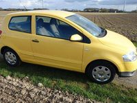 Second-hand VW Fox 54 CP (39 kW) 2009 Galben Hatchback