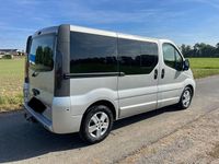 Gebraucht Opel Vivaro 135 PS (99 kW) 2005 Silber Van / Kleinbus