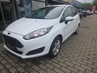 Gebraucht Ford Fiesta SYNC Edition 80 PS (58 kW) 2014 Frostweiß Limousine