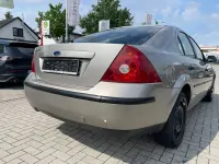 Gebraucht Ford Mondeo Ambiente 110 PS (80 kW) 2002 Beige Limousine