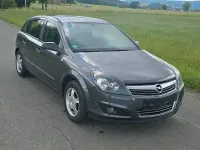 Gebraucht Opel Astra 90 PS (66 kW) 2009 Grau Limousine