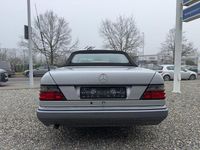 Gebraucht Mercedes E220 150 PS (110 kW) 1994 Cabrio