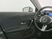 Gebraucht Mercedes A200 150 PS (110 kW) 2024 Unilack polarweiß Limousine