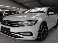 Gebraucht VW Passat 150 PS (110 kW) 2023 Weiß Limousine