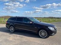 Gebraucht Mercedes E500 Elegance 387 PS (284 kW) 2009 Braun Kombi