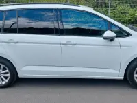 Gebraucht VW Touran Comfortline 150 PS (110 kW) 2016 Weiß Van / Kleinbus