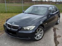 Gebraucht BMW 325 218 PS (160 kW) 2005 Blau Limousine