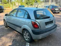 Gebraucht Kia Rio 97 PS (71 kW) 2007 Grau Limousine