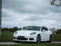 Gebraucht Porsche Panamera 250 PS (183 kW) 2014 Weiß Kleinwagen