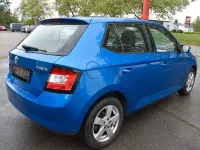 Gebraucht Skoda Fabia Ambition 90 PS (66 kW) 2016 Blau Limousine