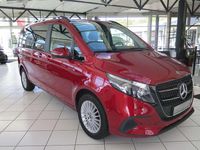 Gebraucht Mercedes V220 163 PS (119 kW) 2025 Hyazinthrot Van / Kleinbus