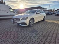 Gebraucht Mercedes E300 Avantgarde 320 PS (235 kW) 2021 Polarweiss Kombi