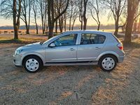 Gebraucht Opel Astra 90 PS (66 kW) 2007 Silber Kleinwagen
