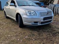 Gebraucht Toyota Avensis 129 PS (94 kW) 2004 Silber Kombi