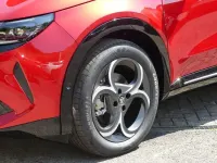 Neu Alfa Romeo Junior Edizione Speciale 145 PS (106 kW) 2026 Rosso brera, dach schwarz SUV