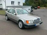 Gebraucht Mercedes E230 134 PS (98 kW) 1990 Grau Limousine