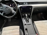 Gebraucht VW Passat Highline 179 PS (131 kW) 2017 Braun Kombi