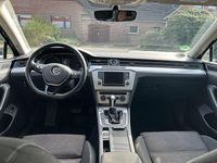 Gebraucht VW Passat Comfortline 150 PS (110 kW) 2016 Blau Kombi