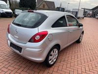 Gebraucht Opel Corsa Edition 80 PS (58 kW) 2009 Starsilber/silver iii (metallic) Kleinwagen