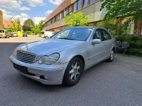 Gebraucht Mercedes C180 Elegance 129 PS (94 kW) 2002 Grau Limousine