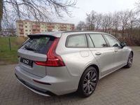 gebraucht Volvo V60 B4 Benzin Plus Dark Fahrassistenz Paket