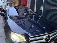 Gebraucht Mercedes E220 194 PS (142 kW) 2018 Blau Kombi