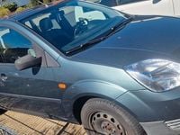 Gebraucht Ford Fiesta Ambiente 69 PS (50 kW) 2002 Grün Kleinwagen