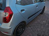 Gebraucht Hyundai i10 Edition 70 PS (51 kW) 2012 Andere farben Kleinwagen