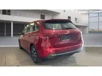 Gebraucht Mercedes 180 116 PS (85 kW) 2022 Rot (metallic) Limousine