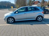Gebraucht Mercedes B180 110 PS (80 kW) 2006 Silber Van / Kleinbus
