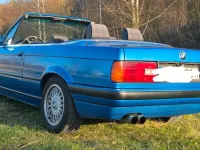 Gebraucht BMW 325 Cabriolet 177 PS (130 kW) 1992 Blau Cabrio