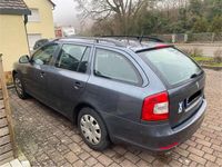 Gebraucht Skoda Octavia Classic 102 PS (75 kW) 2011 Grau Kombi