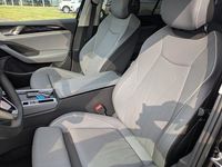 Gebraucht VW Passat Elegance 150 PS (110 kW) 2024 Schwarz Kombi