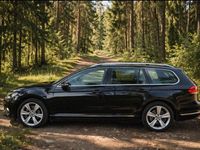 Usata VW Passat 177 CV (130 kW) 2013 Nero Station wagon