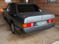 Gebraucht Mercedes 190 75 PS (55 kW) 1990 Blau Limousine
