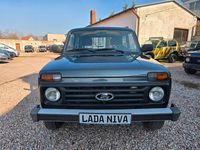 Gebraucht Lada Taiga 83 PS (61 kW) 2018 Grau SUV