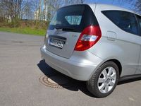 Gebraucht Mercedes A180 148 PS (108 kW) 2008 Silber metallic Kleinwagen