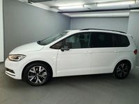 Gebraucht VW Touran Highline 150 PS (110 kW) 2024 Weiss Van / Kleinbus