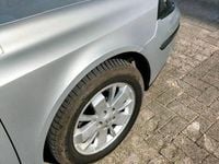 Gebraucht Renault Laguna II 112 PS (82 kW) 2006 Silber Limousine