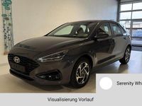 Neu Hyundai i30 GO! 97 PS (71 kW) 2025 (serenity white pearl/weiß) Limousine