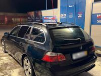 Gebraucht BMW 525 193 PS (141 kW) 2004 Schwarz Kombi